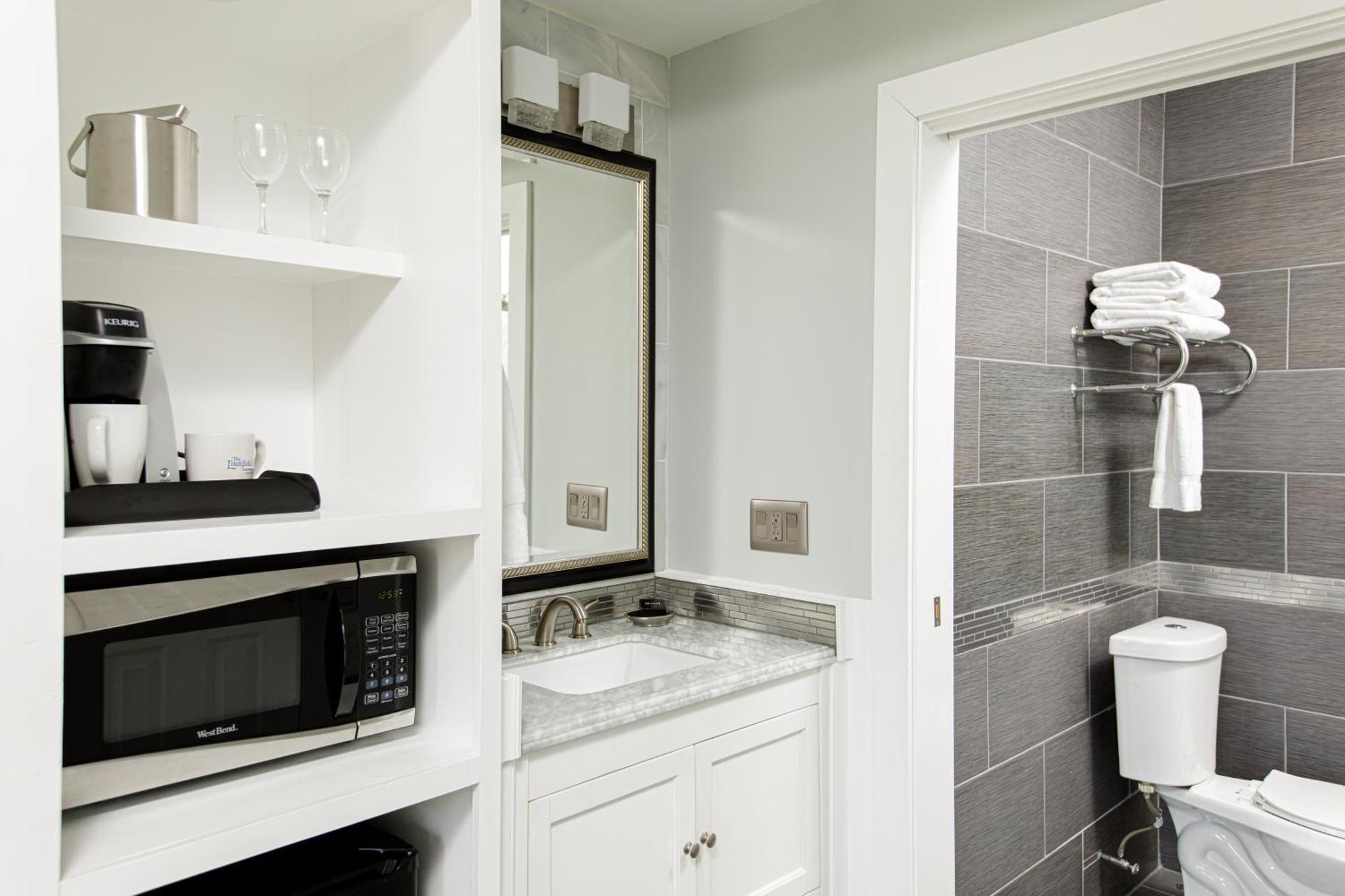 The Litchfield Inn Room photo