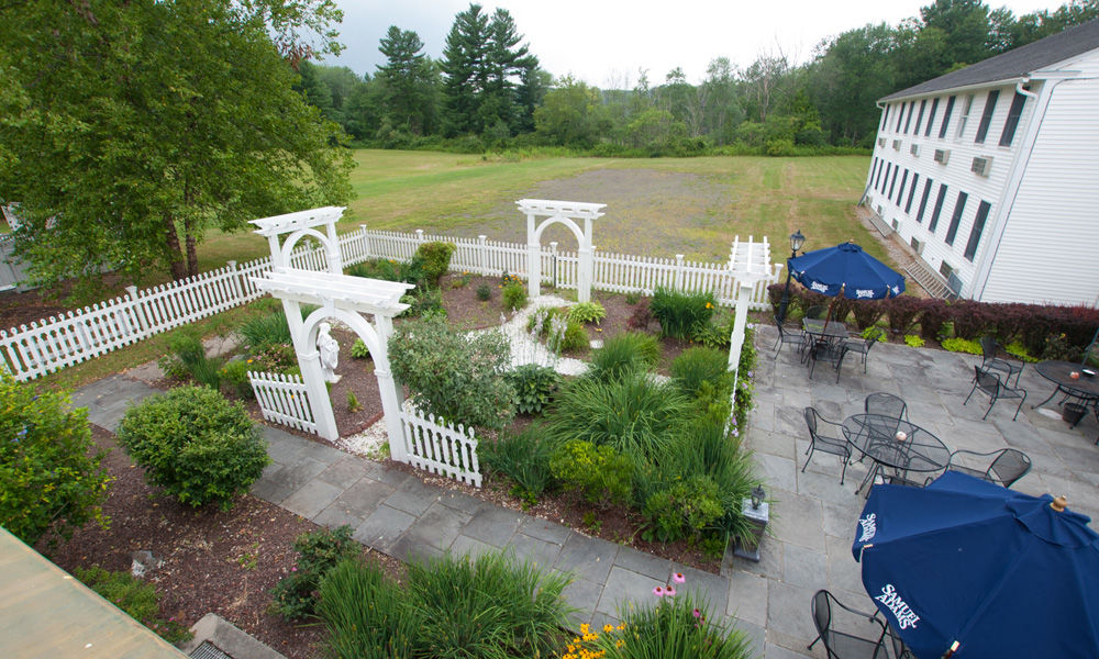 The Litchfield Inn Exterior photo