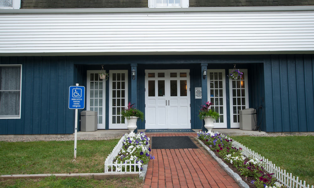 The Litchfield Inn Exterior photo
